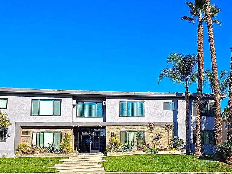 NOHO Retro with all new Thermal Windows in Prime Quiet 11 Unit Condo- Style Bldg in neighborhood of residential homes~