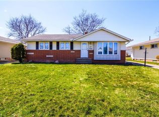 6882 Reid Dr, Parma Heights, OH 44130