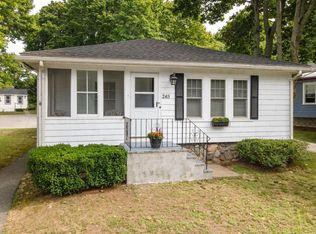 247 West St, Reading, MA 01867