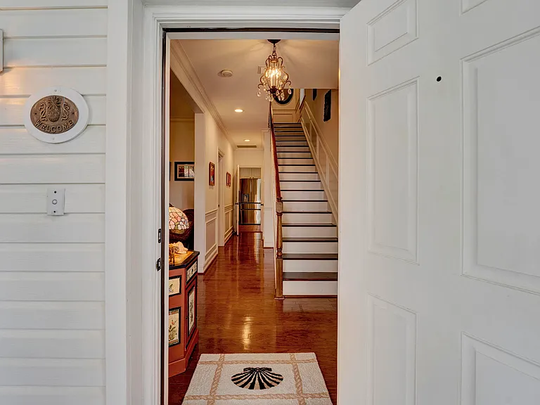 306 N Swinton Ave — Photo 13