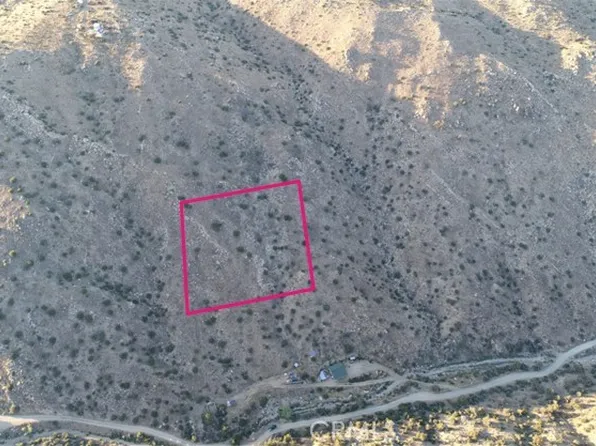 2 Near Burns Canyon Rd, Pioneertown, CA 92268