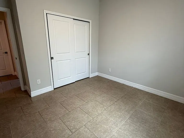 1031 San Cristobal Ave — Photo 5