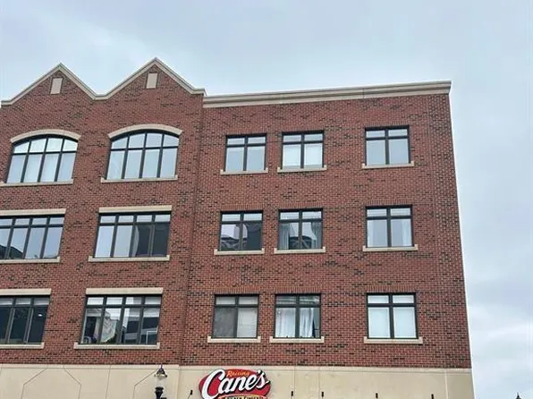 220 Mac Ave APT 202, East Lansing, MI 48823