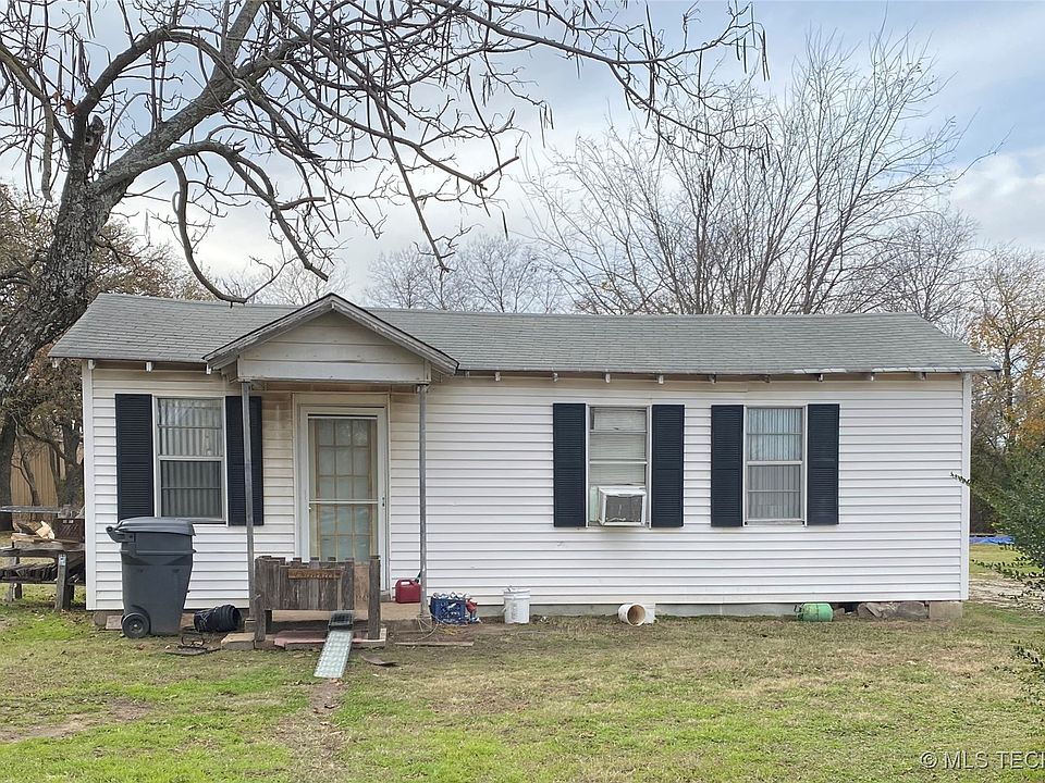 2nd image of 825 Harvey Rd