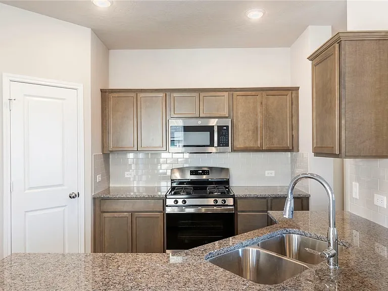 2014 Markley Dr — Photo 7