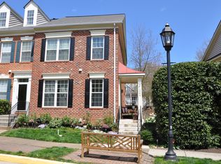 1264 Vintage Pl, Reston, VA 20194