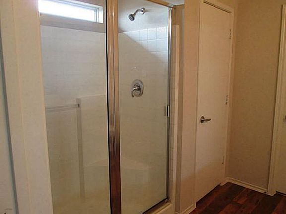 5th image of 9921 Amaryllis Ln