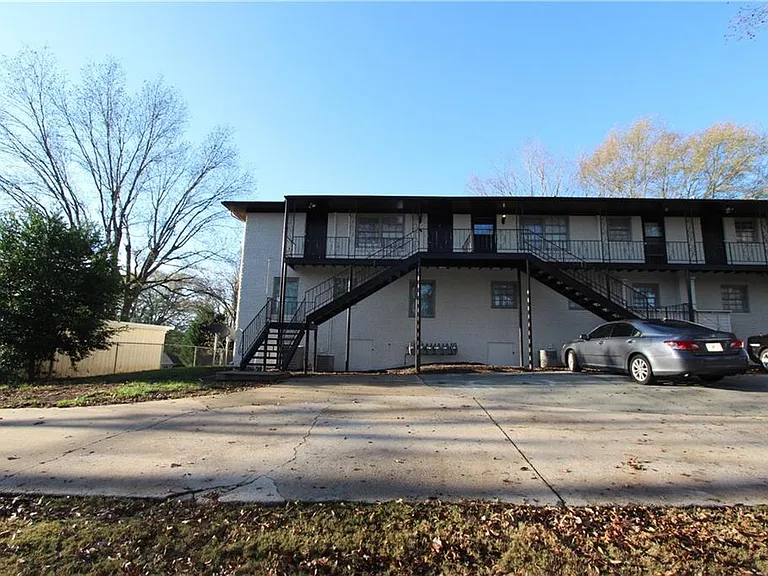 514 Clover Dr #4 — Photo 14