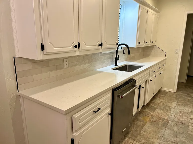 1802 Logan Dr — Photo 21