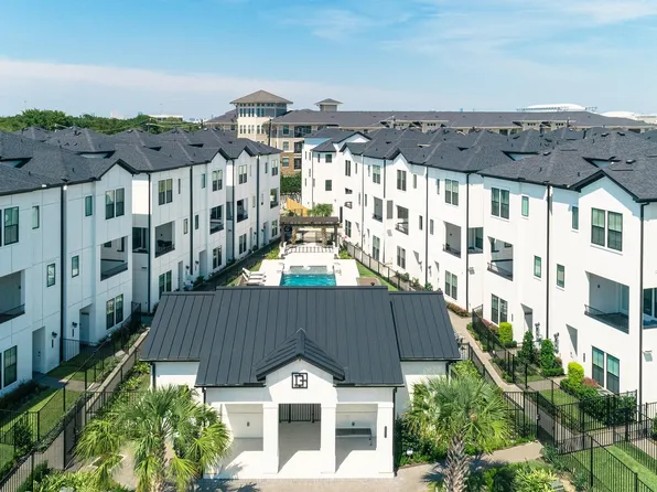 2708 Grand Fountains Dr #F, Houston, TX 77054