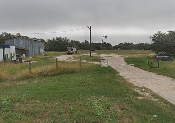 2nd image of 2609 Highway 59 E