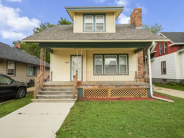 2037 Carter STREET, Racine, WI 53402