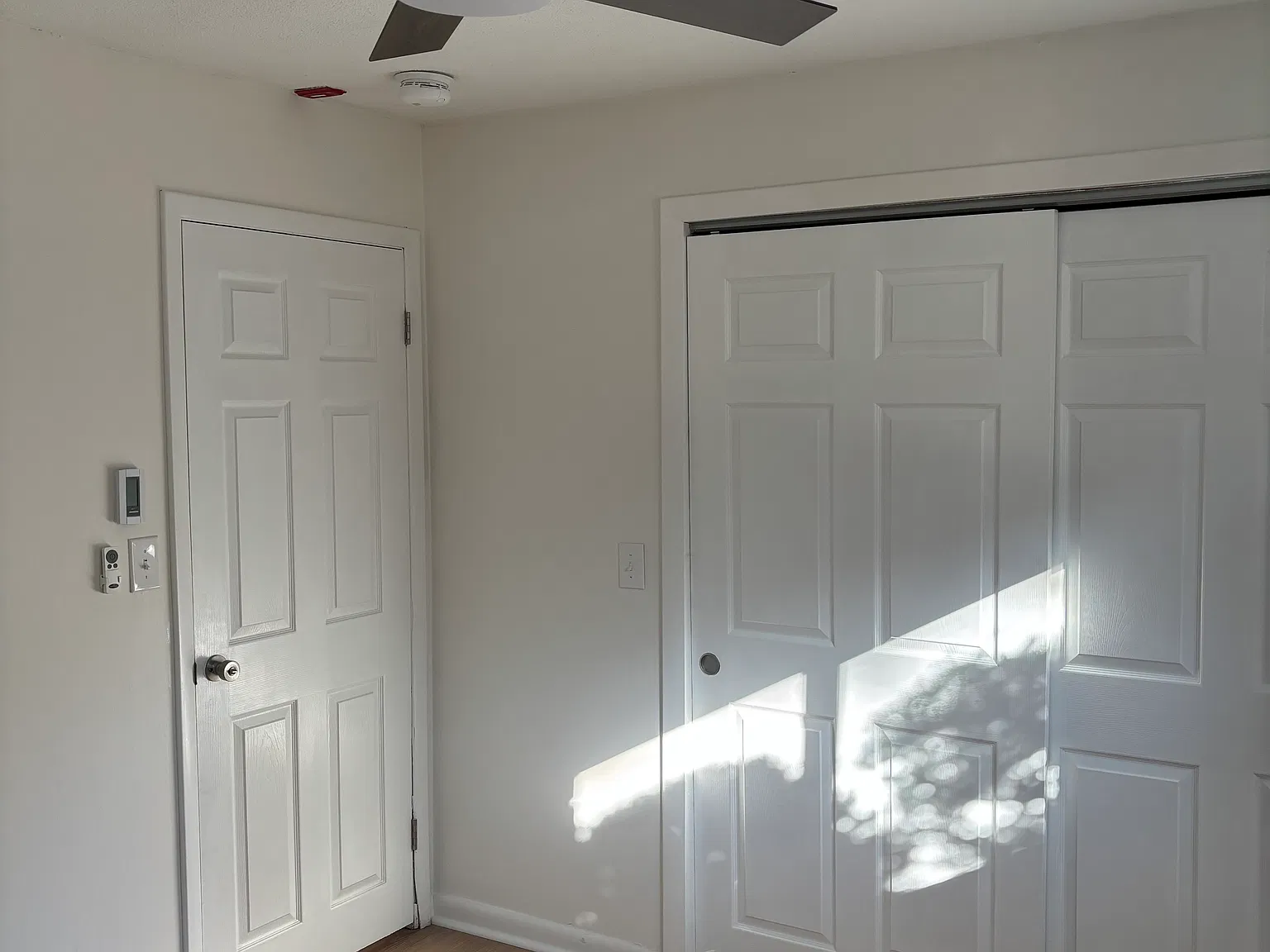2 bed, 800 sqft, $2,000 — Photo 4