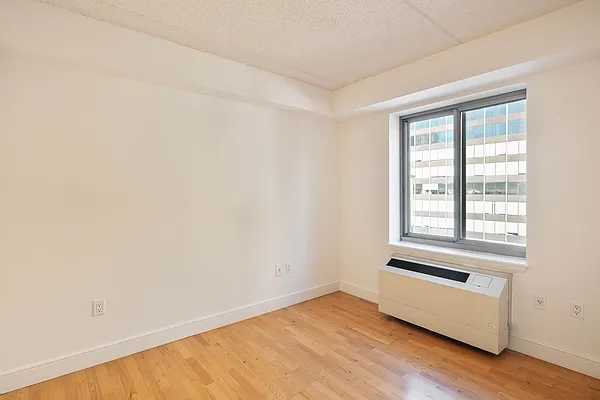 Rented by MNS | media 9