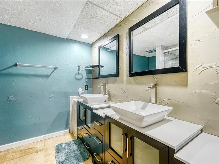 6851 Roswell Rd #M13 — Photo 22