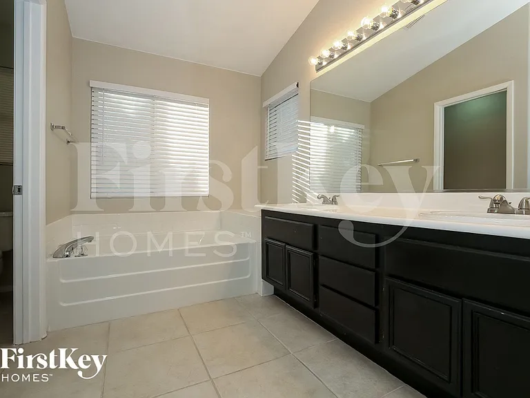 1916 Badger Canyon Ave — Photo 10