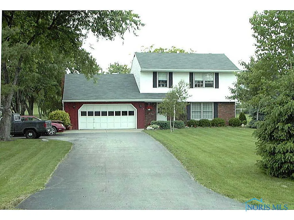 6350 N River Rd photo 1