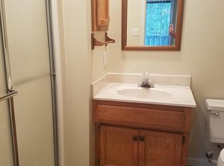 9556 W 87th St, Overland Park, KS 66212