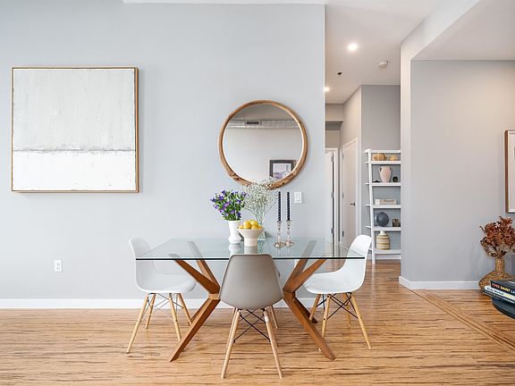 5th image of 232 Pavonia Ave APT 816