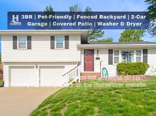 6808 N Flora Ave, Gladstone, MO 64118