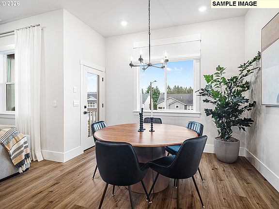 5th image of 18033 SW Howlock Ave