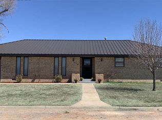 315 Colorado Dr, Laverne, OK 73848