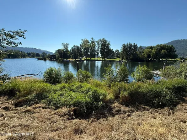 1194 Cottonwood Dr, Saint Maries, ID 83861