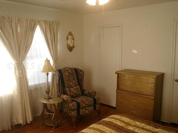 5th image of 1201 E Foster Ave