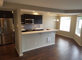 2108 Warren Ave N APT 202, Seattle, WA 98109