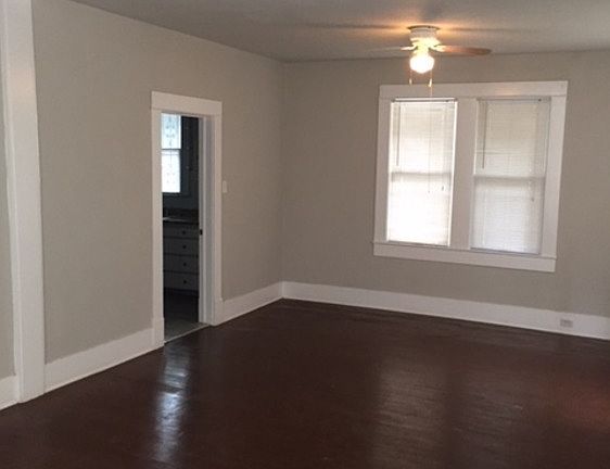 3rd image of 840 Dakota St