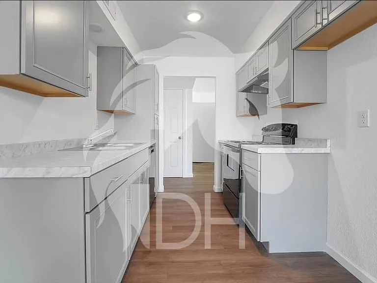 415 N State Ave #10 — Photo 10