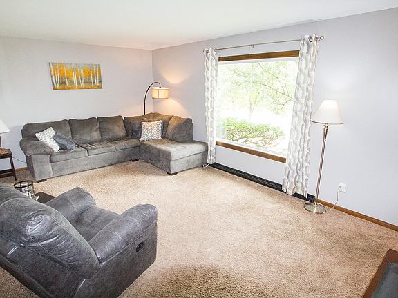2nd image of 1241 Roosevelt Dr