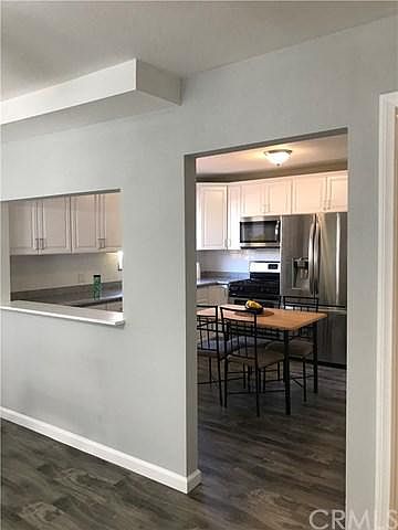 2nd image of 2067 Pasadena Ave