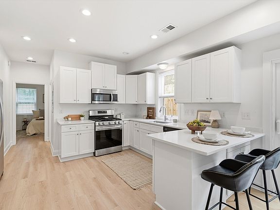 3rd image of 3443 Gussie Green Way