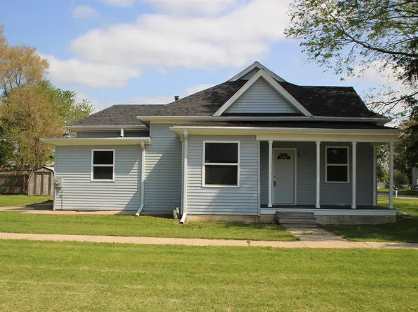 223 E 8th St, South Sioux City, NE 68776