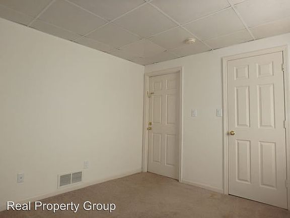 3rd image of 210 Hitt St APT 001