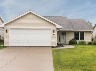 141 Brighton Cir SW, Cedar Rapids, IA 52404