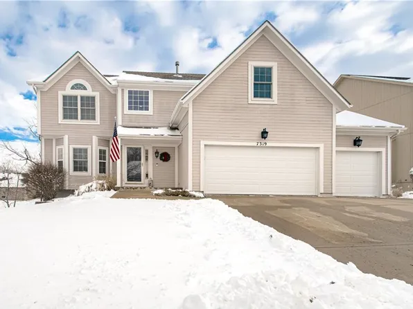 7319 Charles St, Shawnee, KS 66216