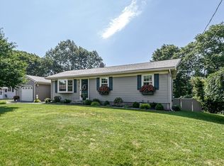 97 Garvey Dr, Springfield, MA 01109