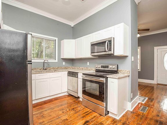 4th image of 3115 Galbraith St