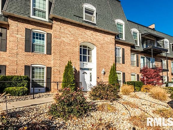 2nd image of 4900 N Knoxville Ave APT 122A