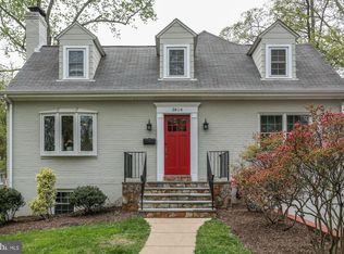 3814 N Upland St, Arlington, VA 22207