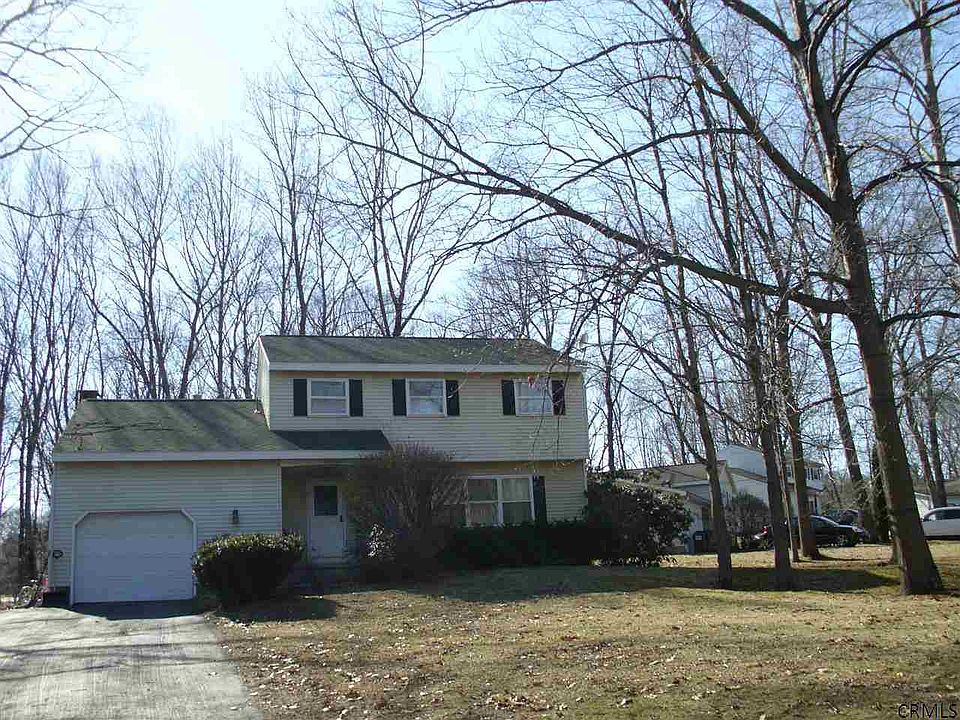 1st image of 44 Grissom Dr