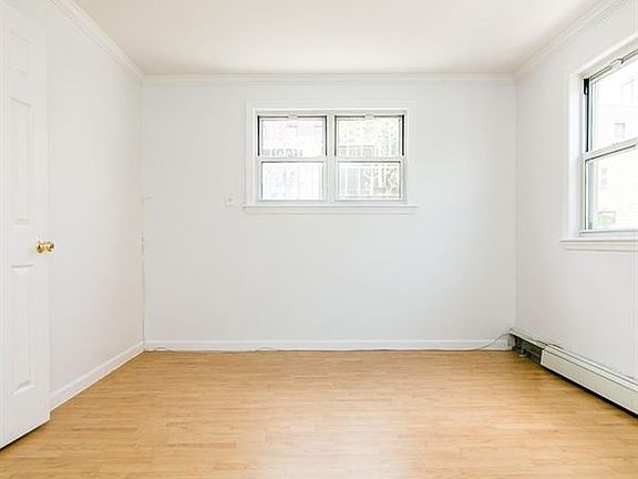 252_South_1st_Street__2-16