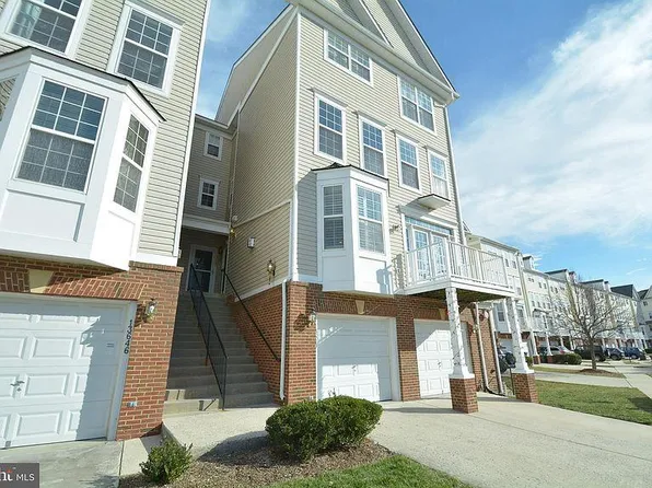 13640 Salk St, Herndon, VA 20171