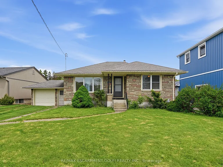 602 Geneva St — Photo 1