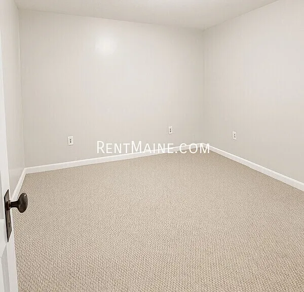 409 4th St #5 — Photo 9