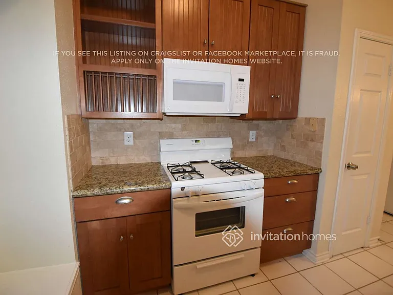6419 Horsepen Bayou Dr — Photo 6