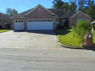 1706 Loblolly Ln, Lufkin, TX 75904