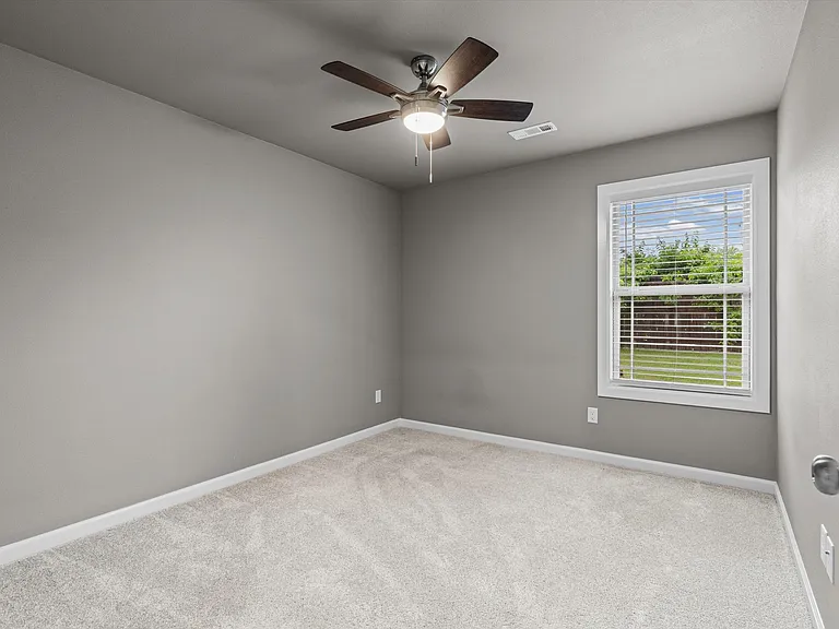 3209 Oglethorpe St — Photo 13